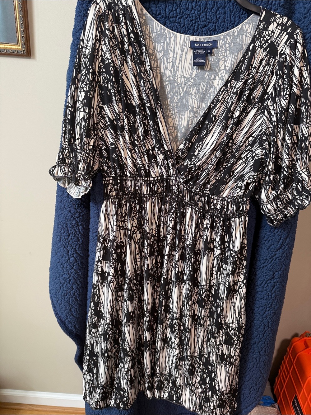 Max Edition Black & Cream Abstract Print V-Neck Dress - Size XL (123)